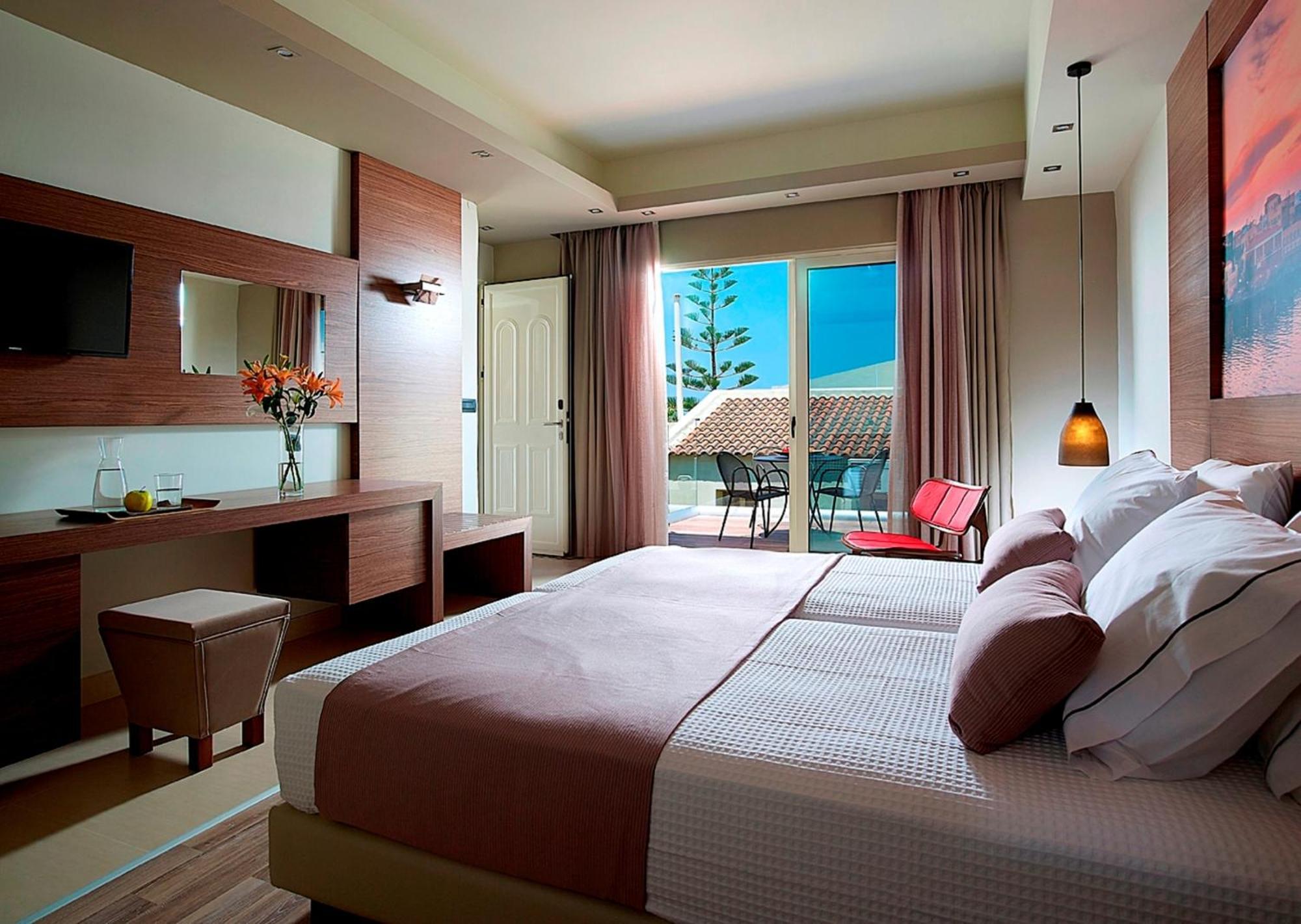 Elotis Suites (Adults Only) Agia Marina Zimmer foto